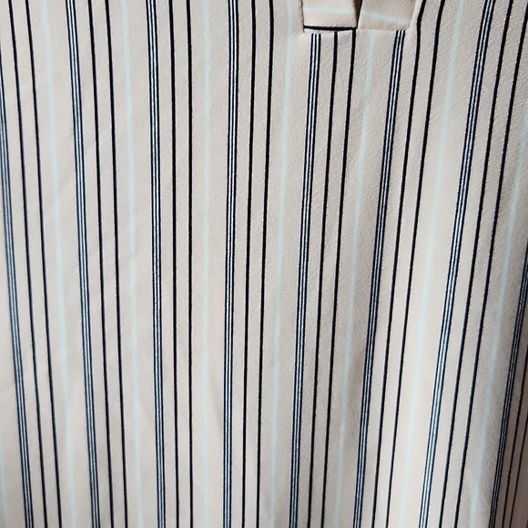 Adrianna Papell Striped Flutter Sleeve Blouse Size L Color Peach - Picture 7 of 7